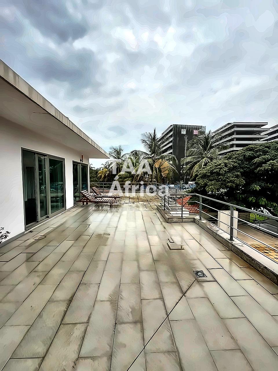 cd3ff8a9-4440-404b-8e7f-32ee17a506f1