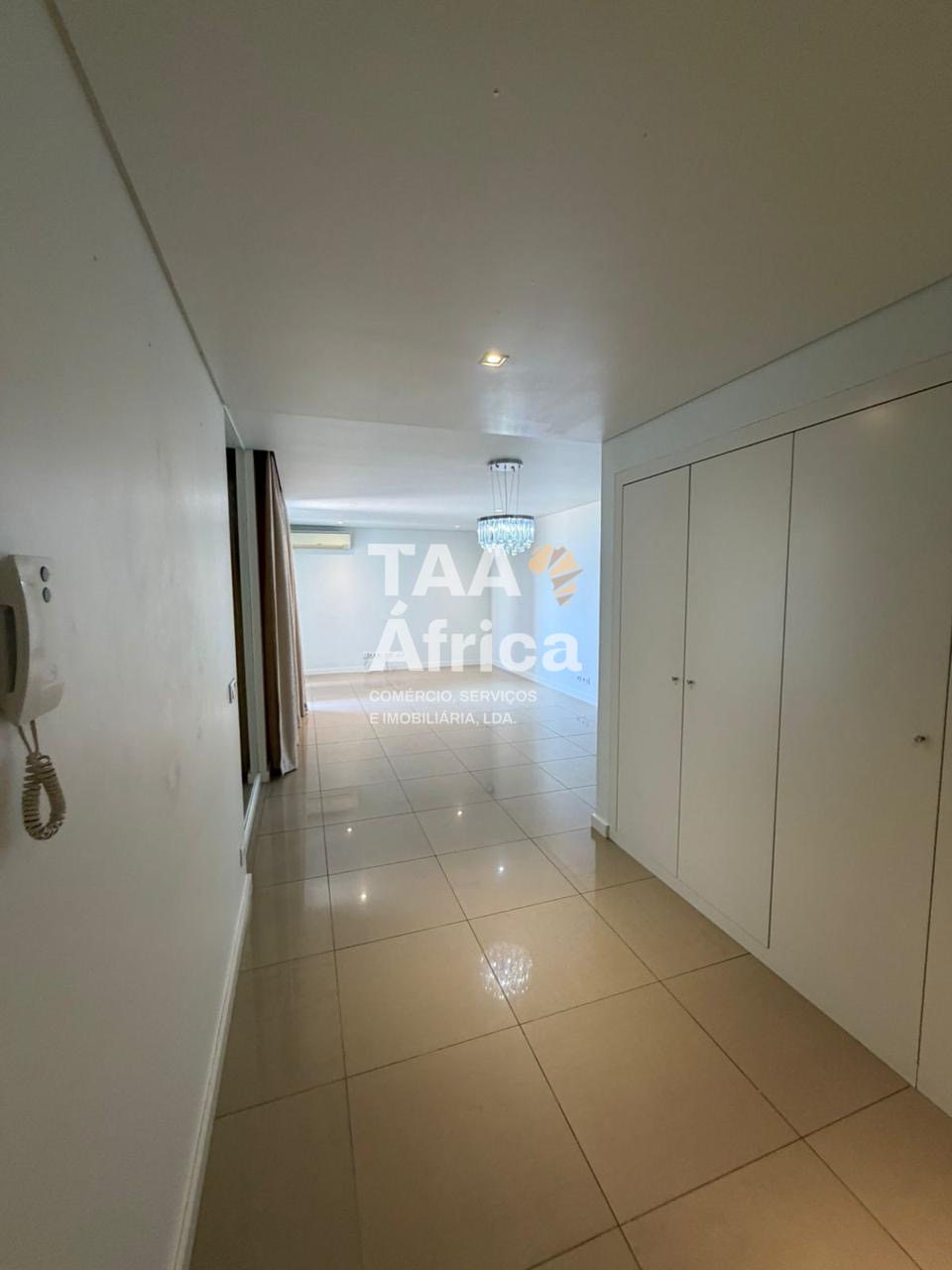 d78933fc-78fc-47ce-9703-f3ad5f786cbf