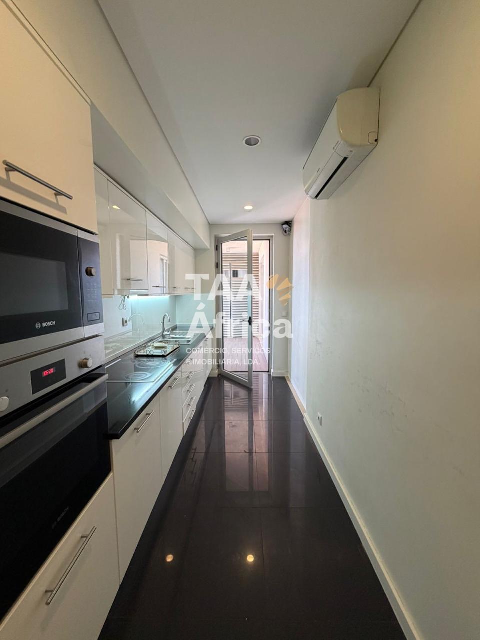 e1be7cf9-c24e-4769-a788-44322748d64a