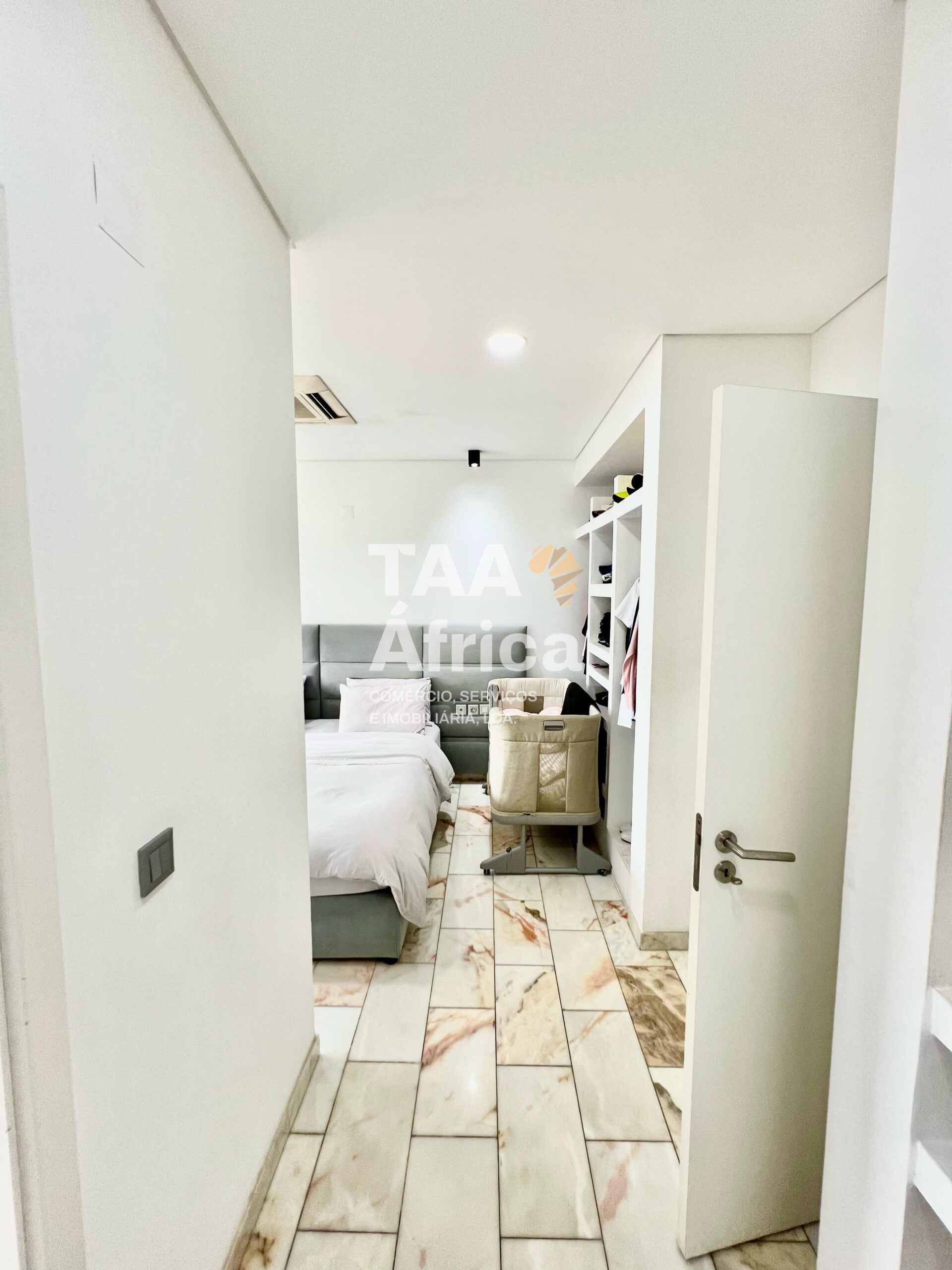 e789e827-4a4e-4593-ad11-7f12caf2d678