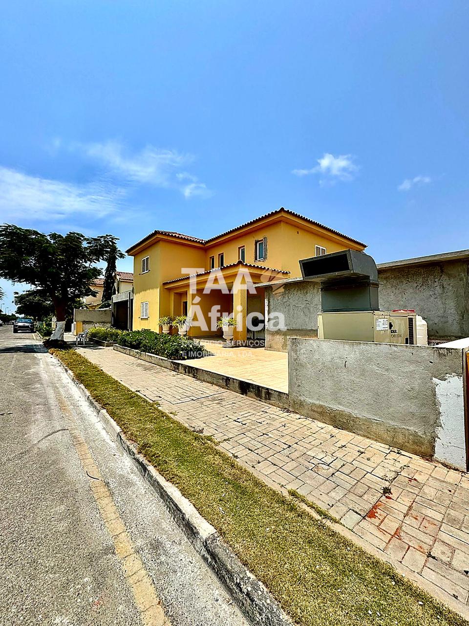 ee4fc87e-f151-4161-9046-52d948b106f8