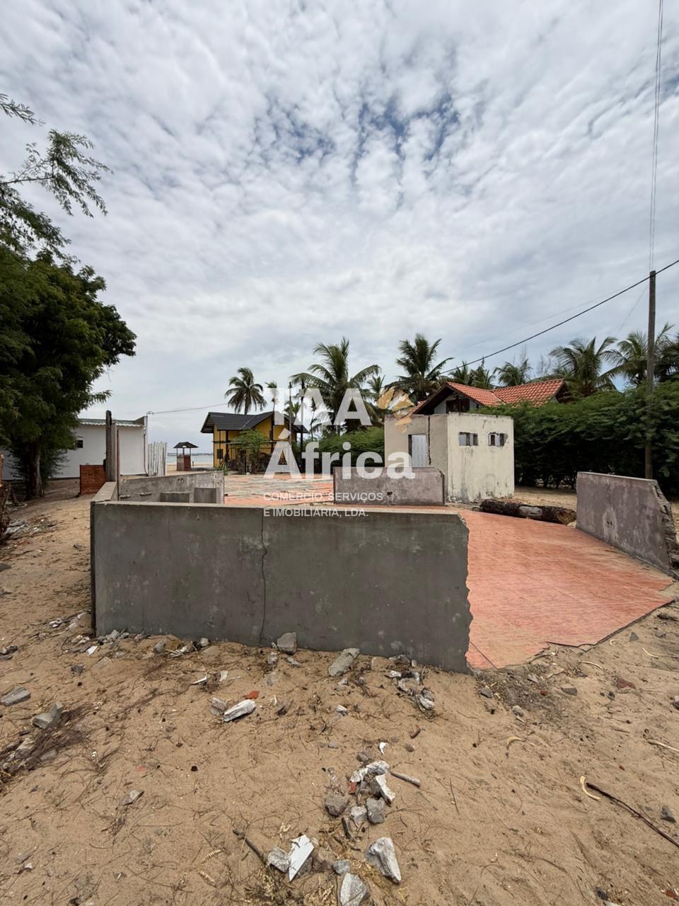 f5eddc18-c9ce-4233-b635-8053e8c70e1b