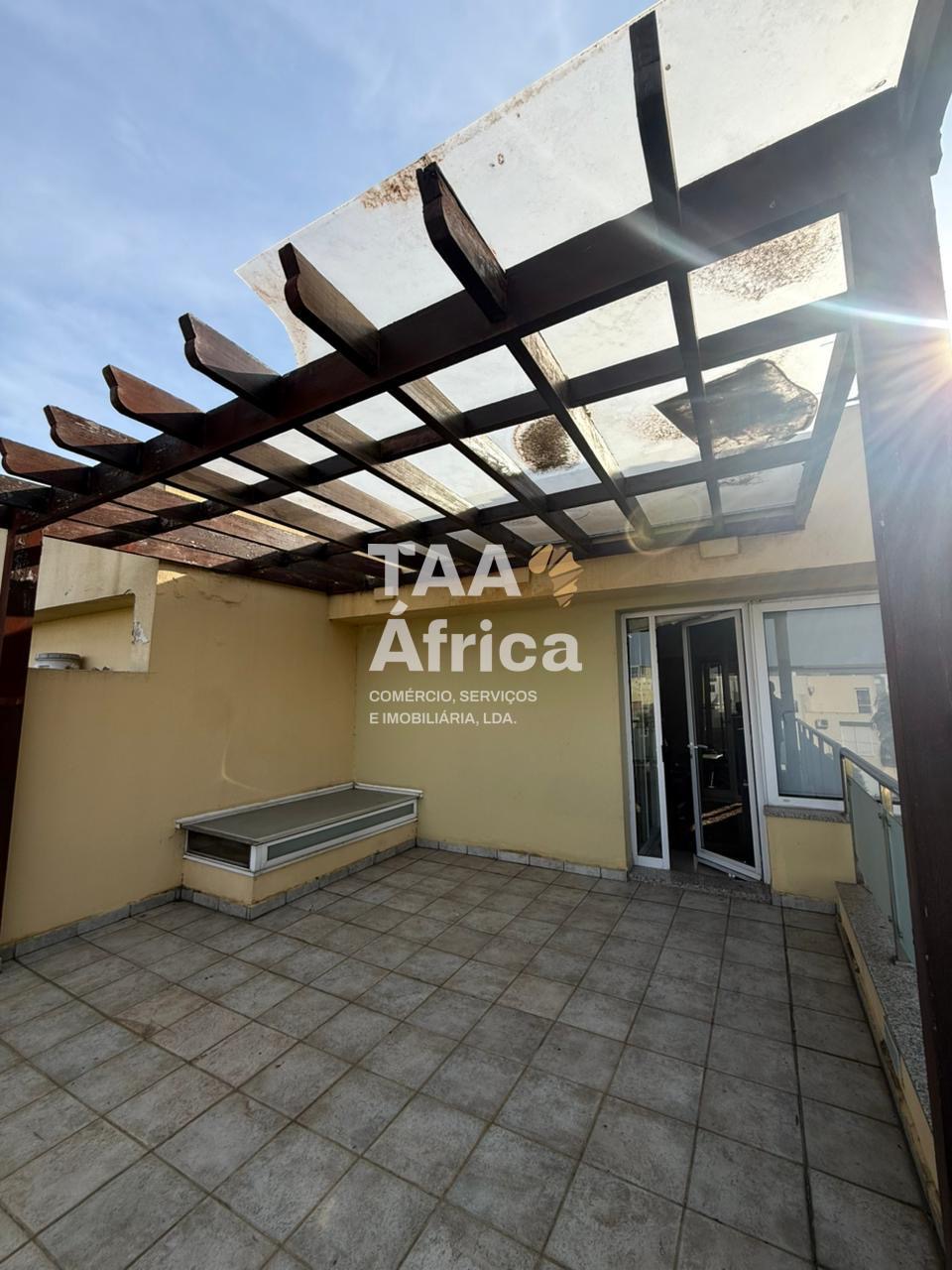 03134643-dd31-4c4f-b086-2a905848d064