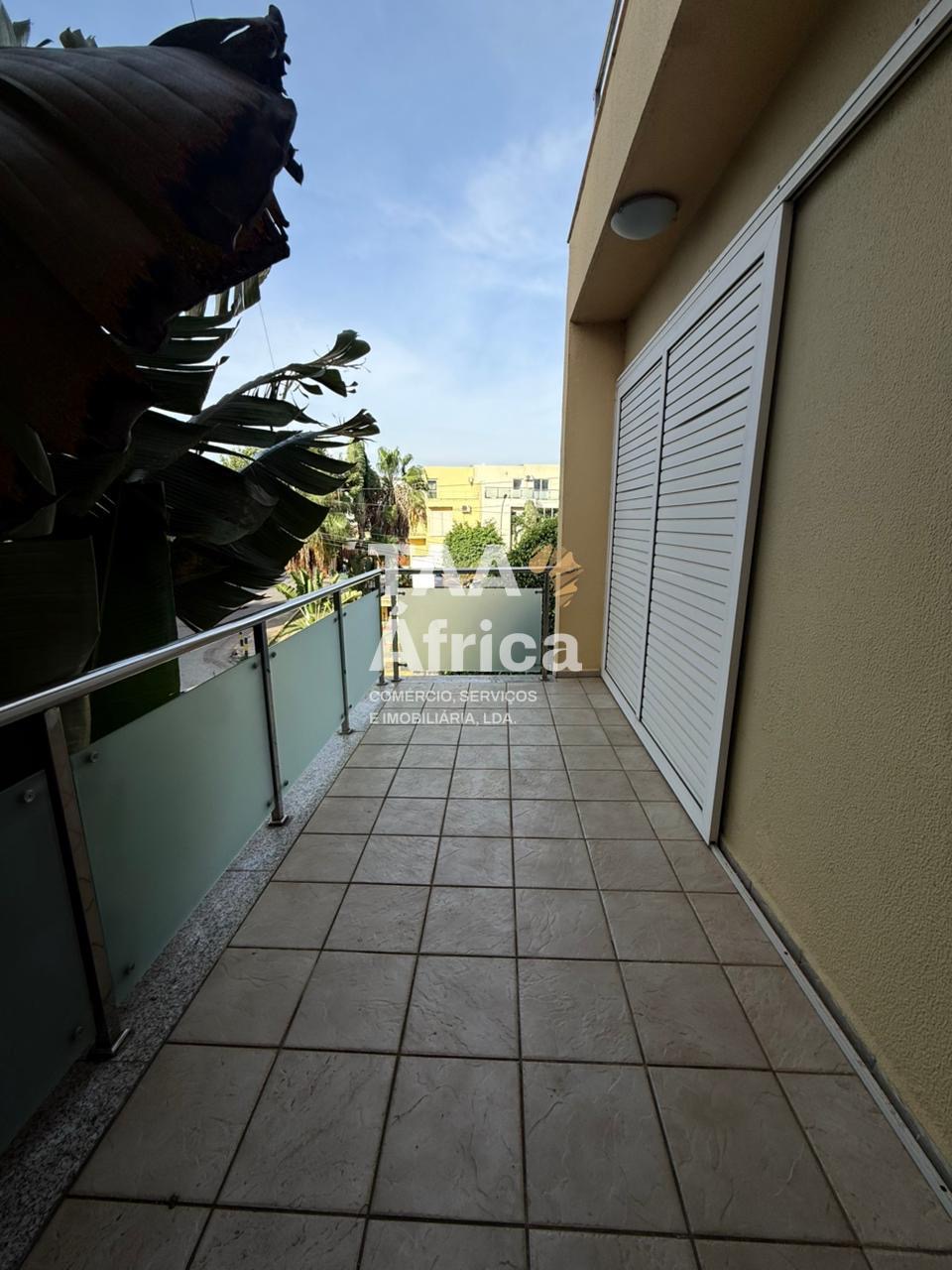 0c572026-8e05-4f23-b0e9-0b8a6b53aa6c