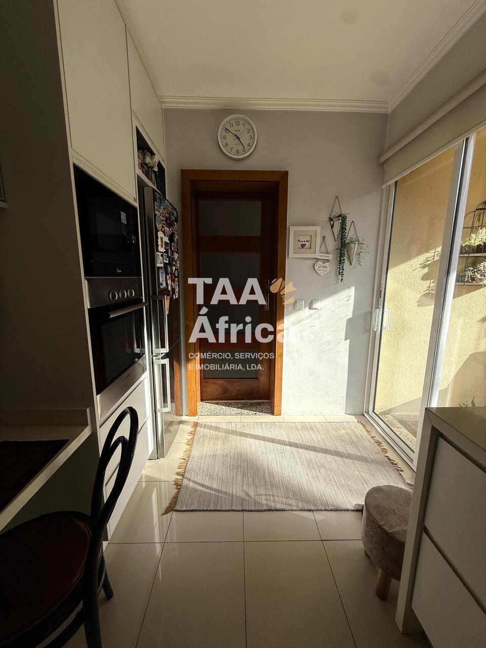 2375f484-14a4-41bd-a709-44f2cc4f918b