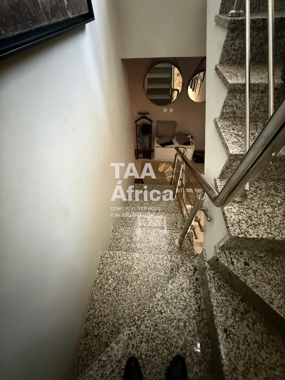 399a698e-1934-4692-81df-ec28f9d2fde6