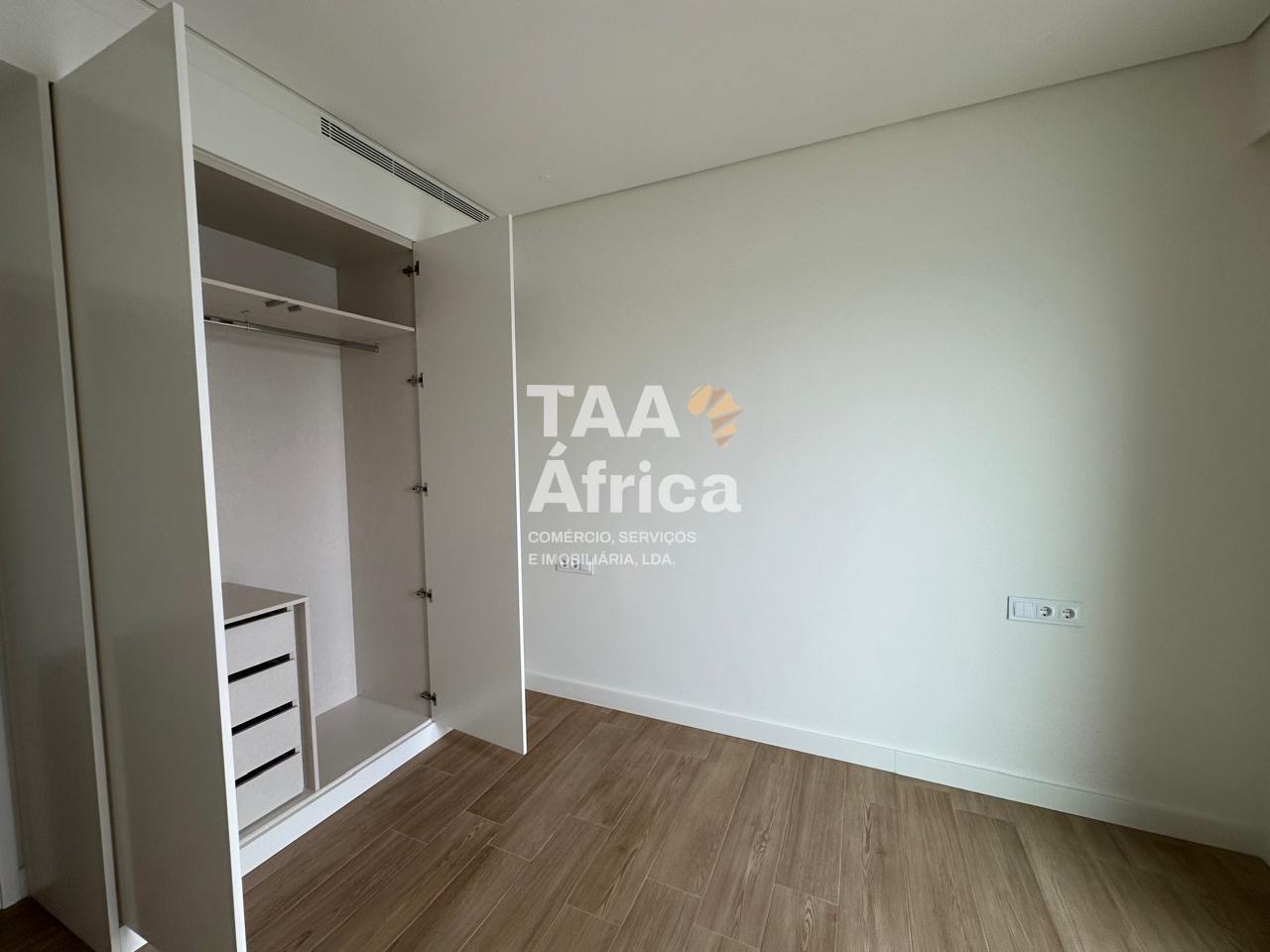 3c45ad3b-eca7-4e1a-b5b3-f2eee13fe2ae