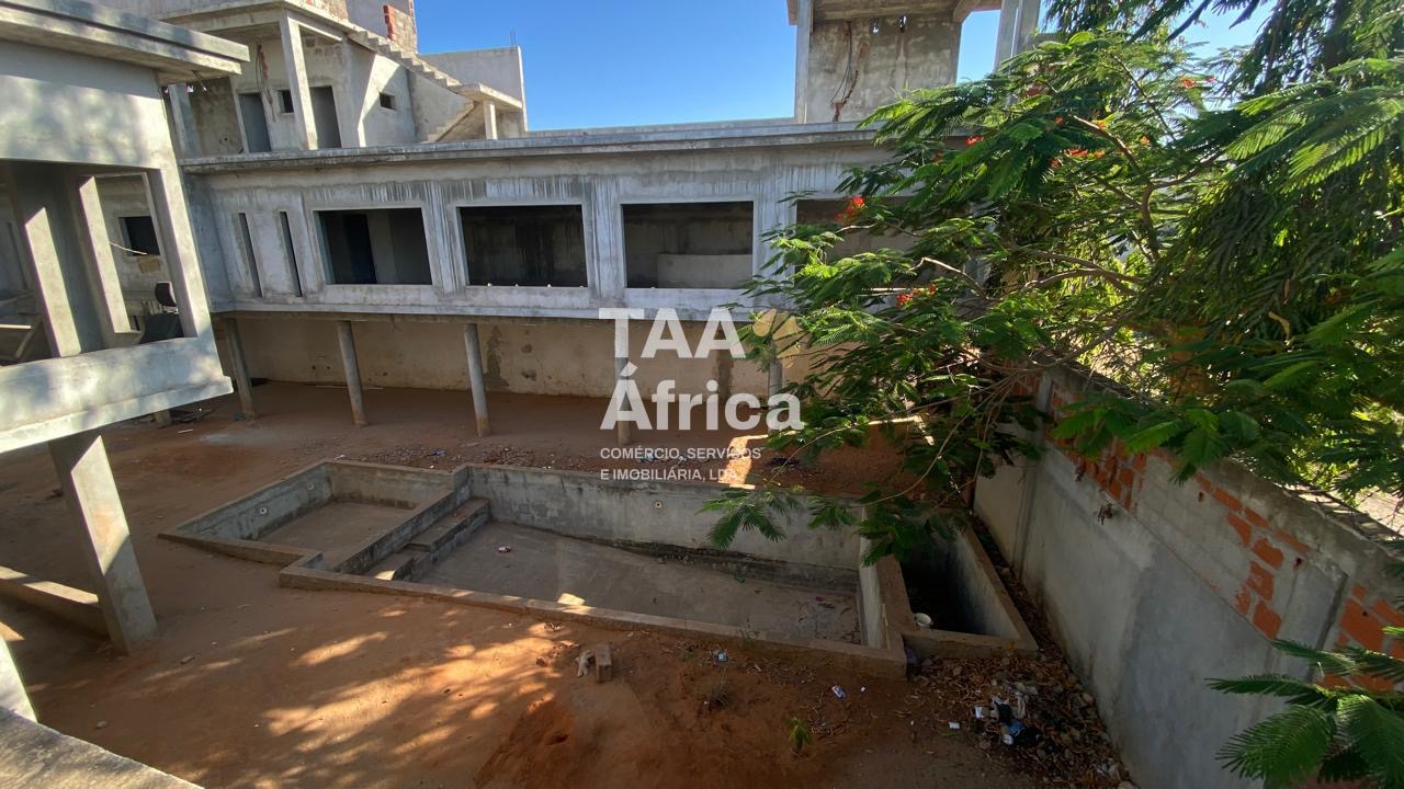 40605101-f3ee-4259-8330-7390d7037ff4