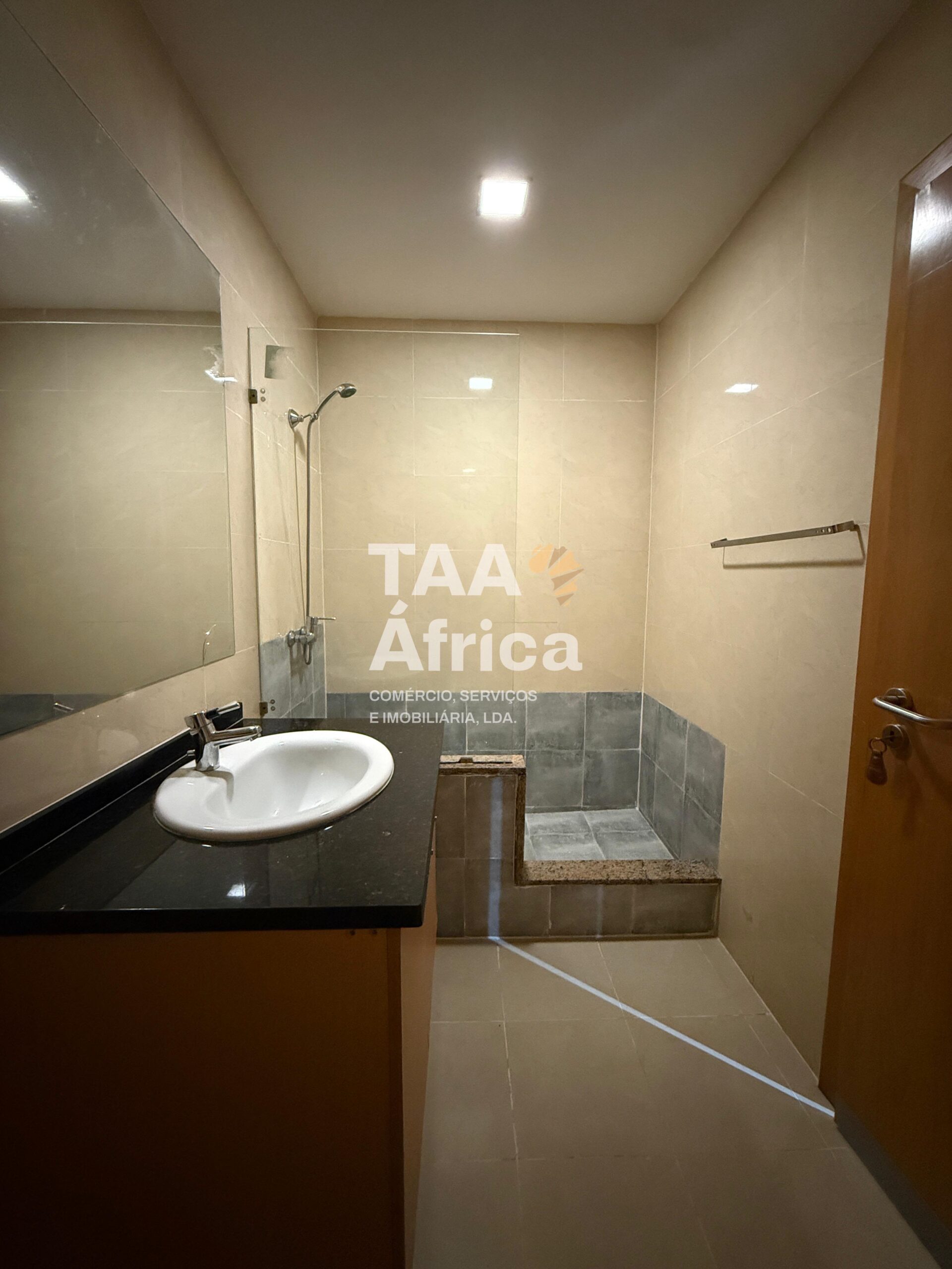 4960028d-c5a1-4979-913f-bfb69ebf01e7