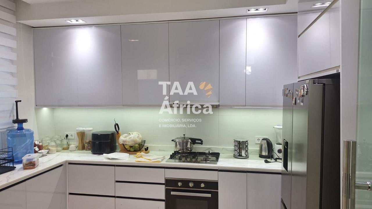 4e5e6e3f-d39a-458a-83a0-2be1bb835369