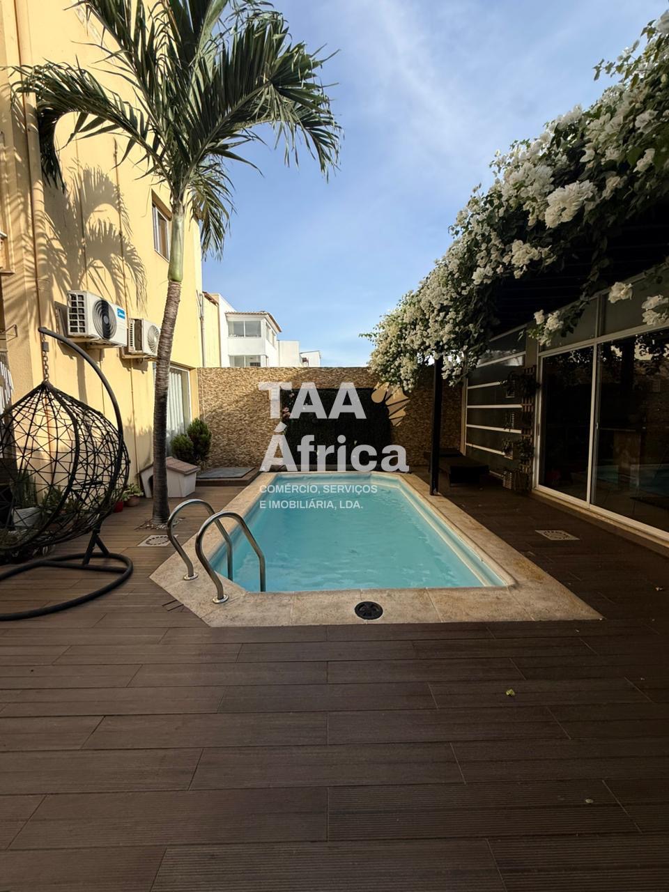 5de9501b-d40b-4ef2-86b8-f449ee23c98a