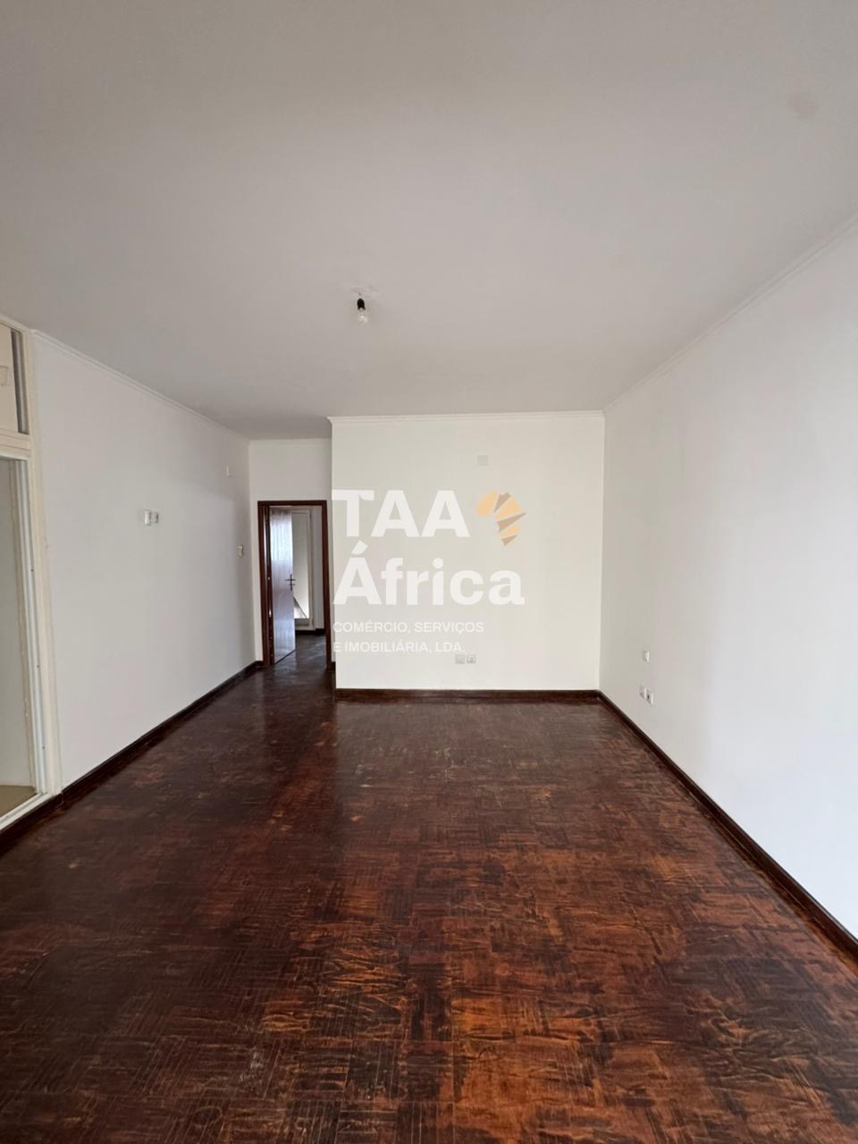 63f7b13f-c2d4-40b5-b1b7-844dfe4c5173