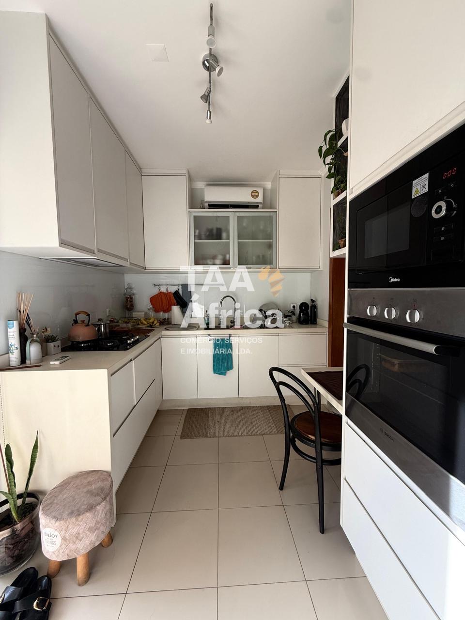 69ca5f76-01bb-4737-b0e2-26a1f22413a2