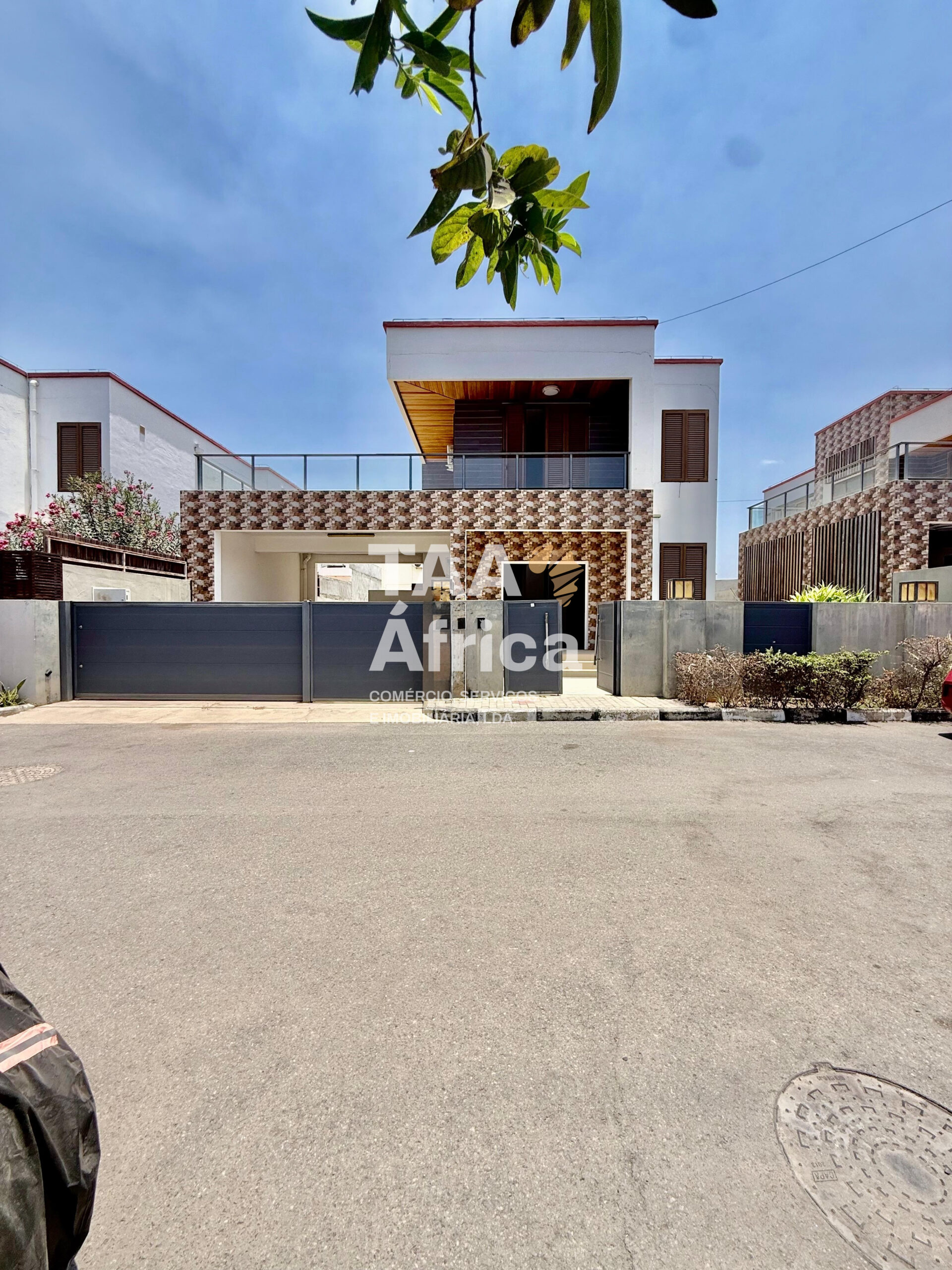 6d8f7708-38f7-42cd-9937-8aab3dd0a2a8