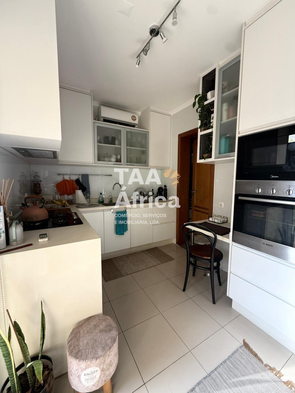 7b47ac67-2e40-4725-a8a1-7e91cd567e21