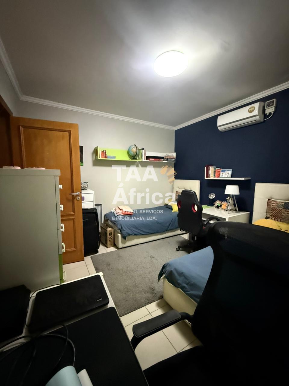 7f9adb98-86fa-4e7d-9969-822d6dfbdfea