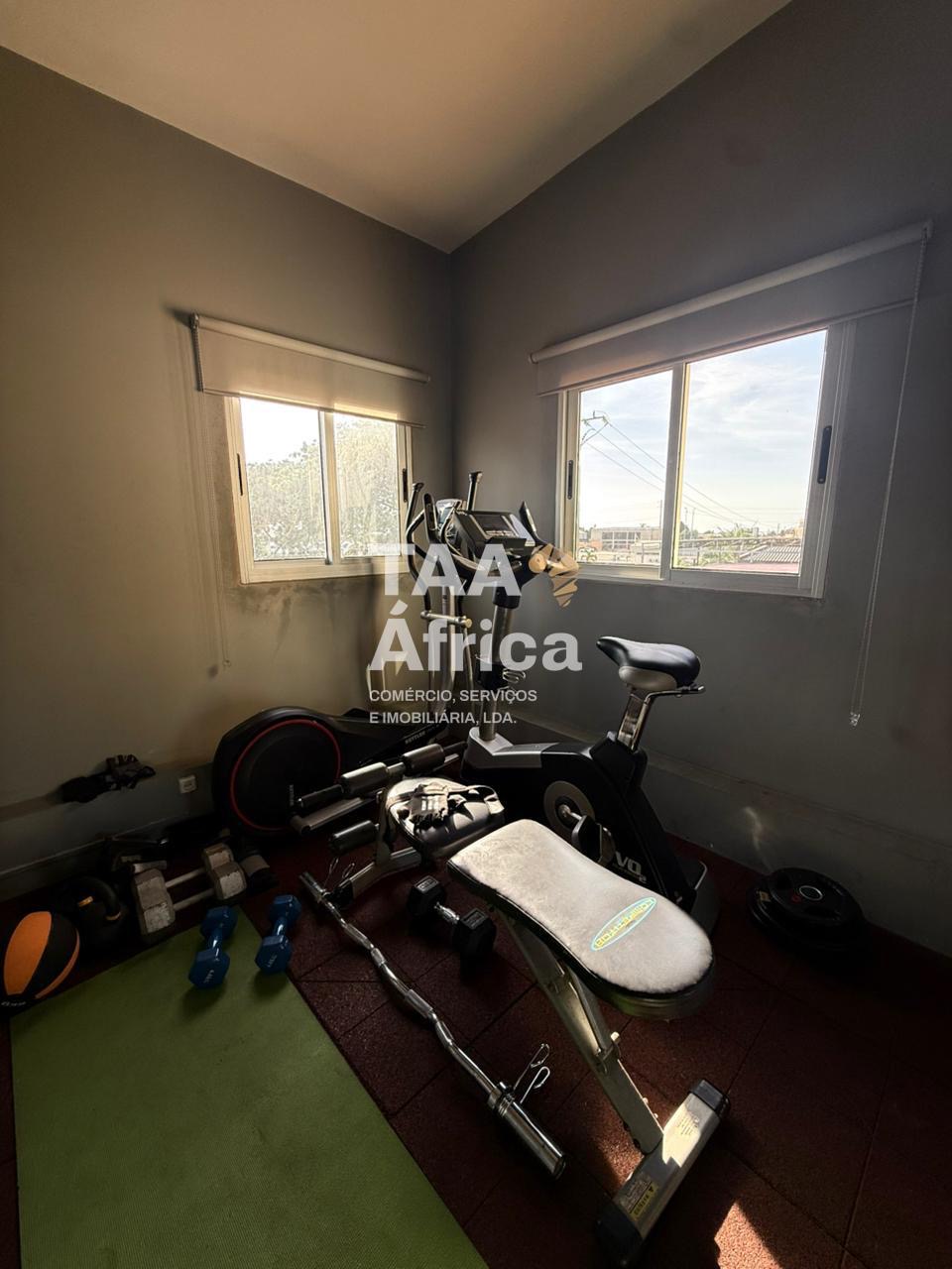 83ece1d9-caf6-47f1-89b7-c31b2bd4bd64