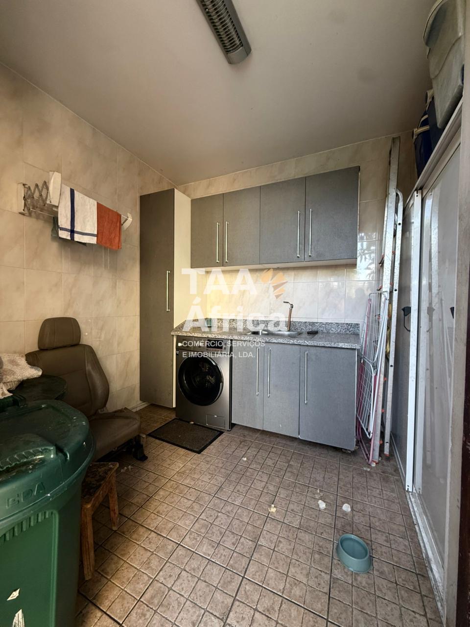 8558dbbb-5f11-4e9d-9664-9a2e79facc4a