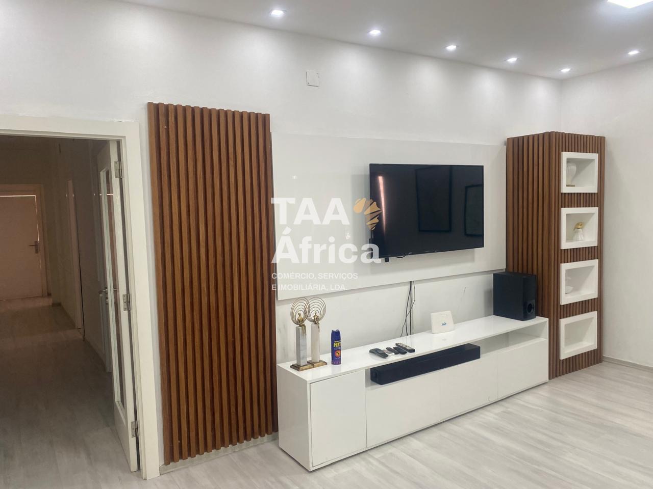 8b9cd73b-8e98-403b-9657-2ca5a9e6fcf8