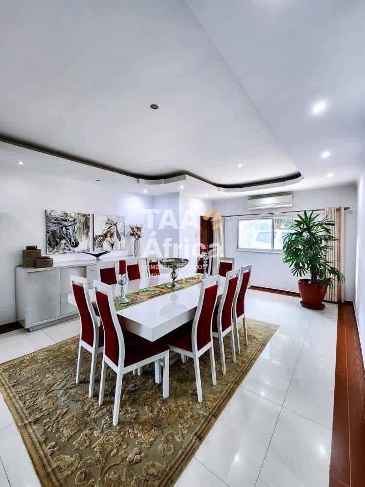 9dfa4072-1f25-4cba-9336-a1ab80540102