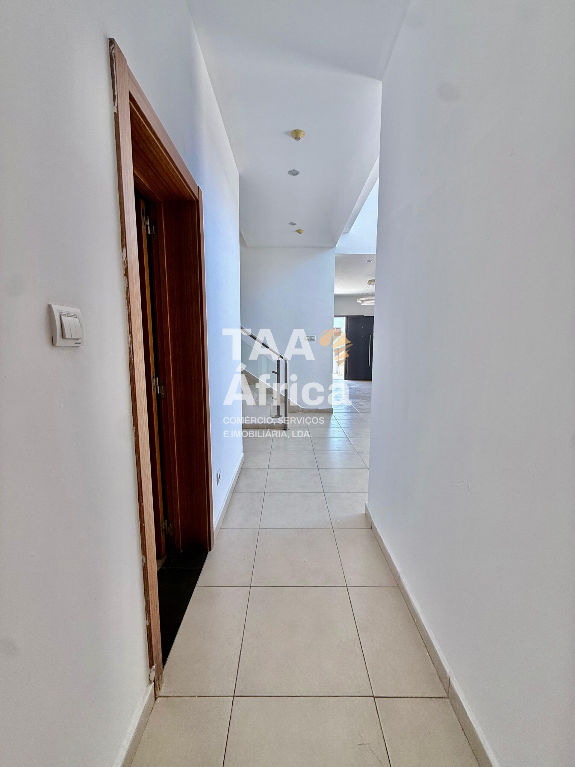 9fc91cee-e3dd-4fa9-bb67-65fdcd5ae0ca