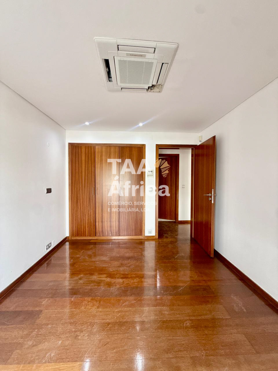 PHOTO-2026-04-29-19-19-59-15