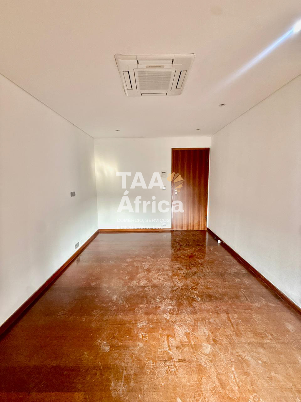 PHOTO-2026-04-29-19-19-59-21