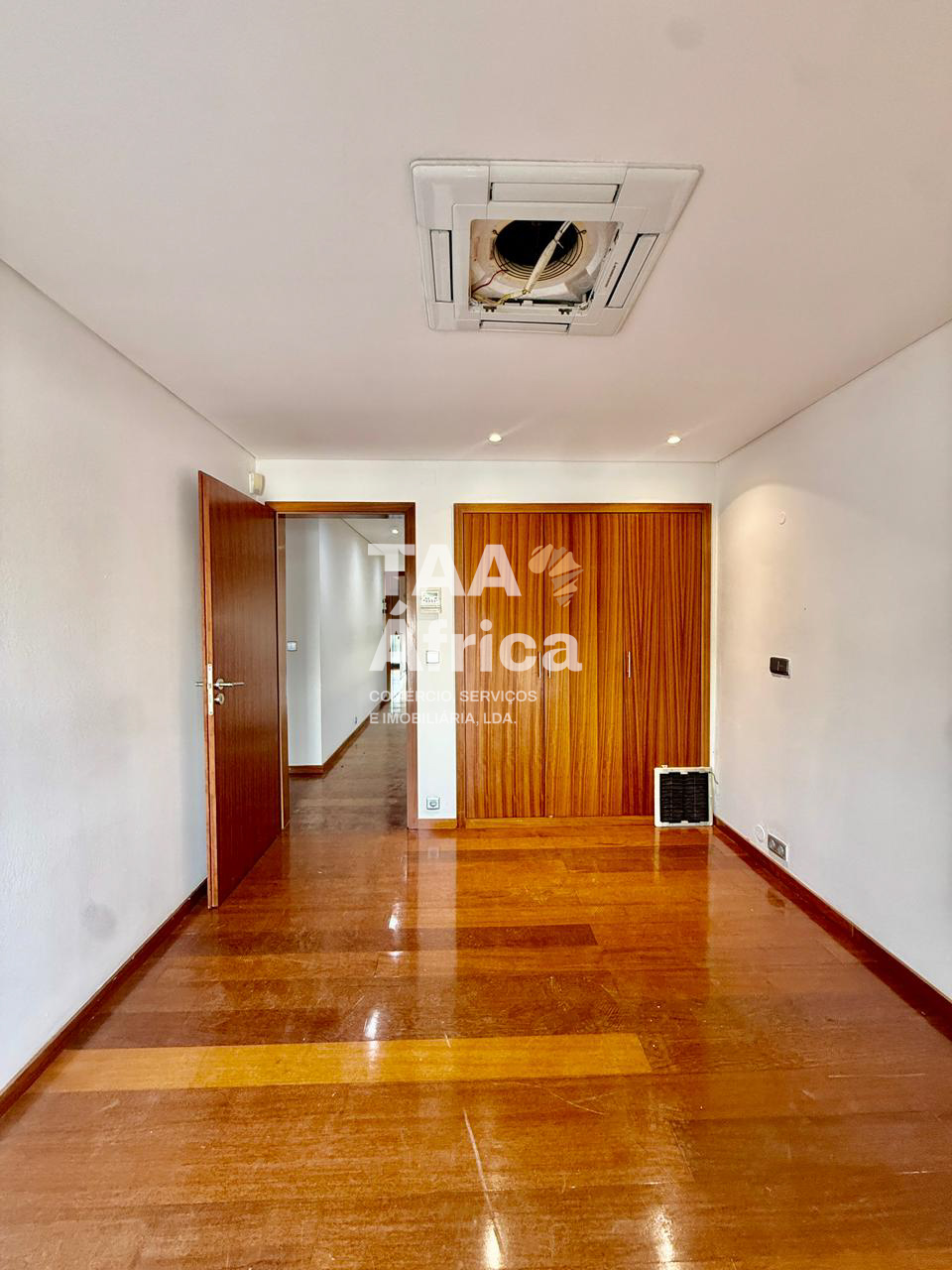 PHOTO-2026-04-29-19-19-59-22