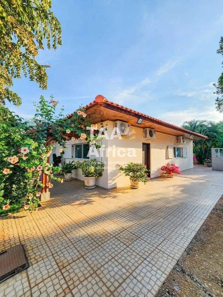 a0e34ae0-2d86-4108-a131-a730dd665d36