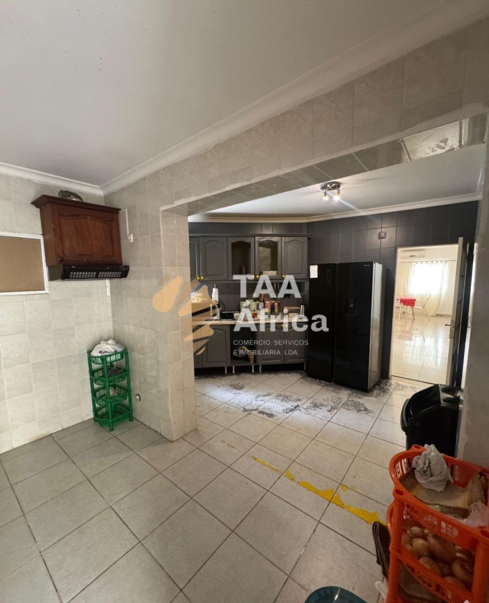 b2aaee7c-36c2-4f8d-8fa6-fceac9a87af7