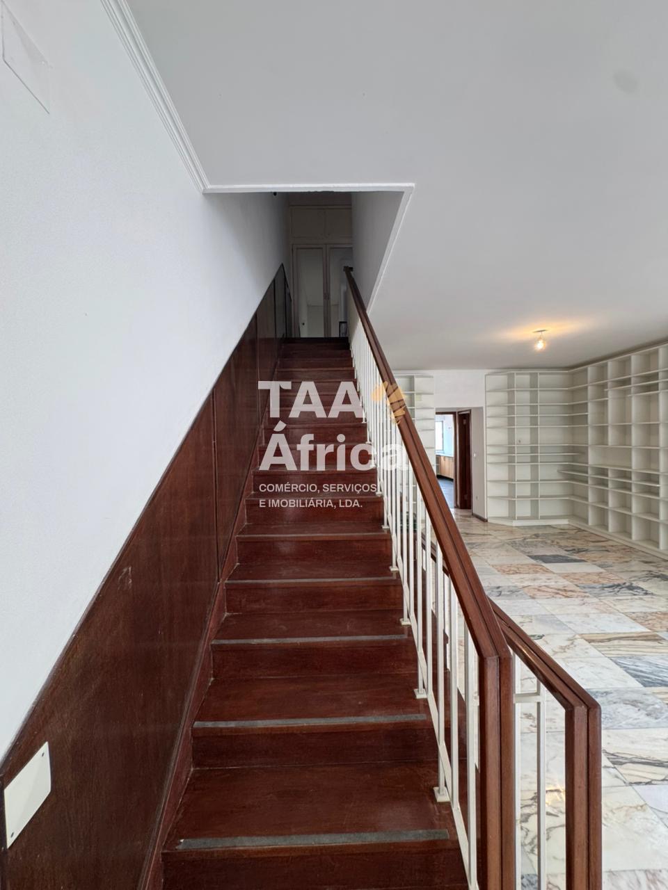 b5d5e0b4-0d15-4041-a8c6-ce1bbfc5e2f5