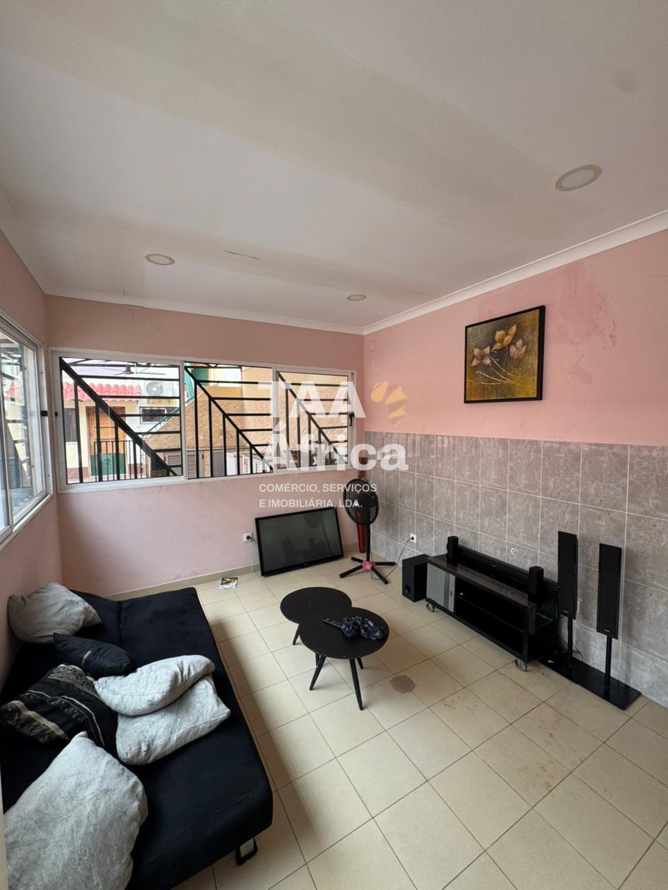 d8bab5dc-1f7a-44e1-8c1d-b8241a47f209