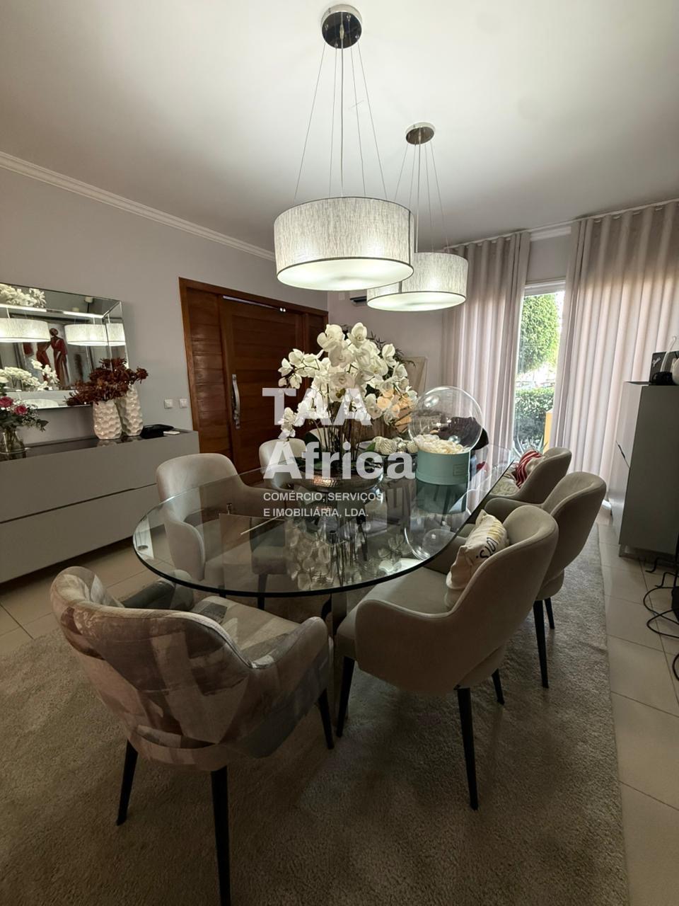 df455114-24ac-4460-b122-708e2c9bf25f