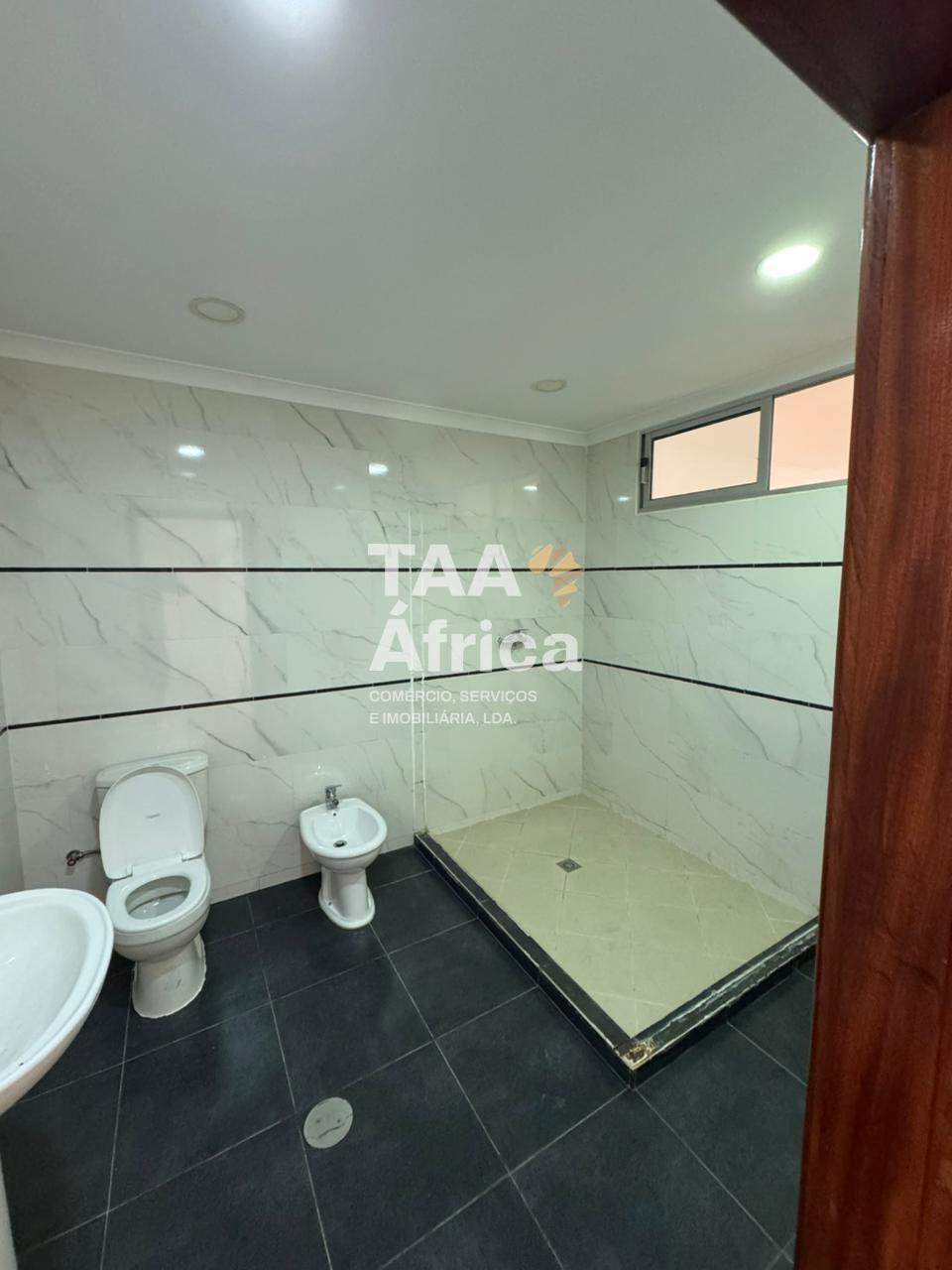 edff4d8c-285f-4c69-a23a-1b68382bd485