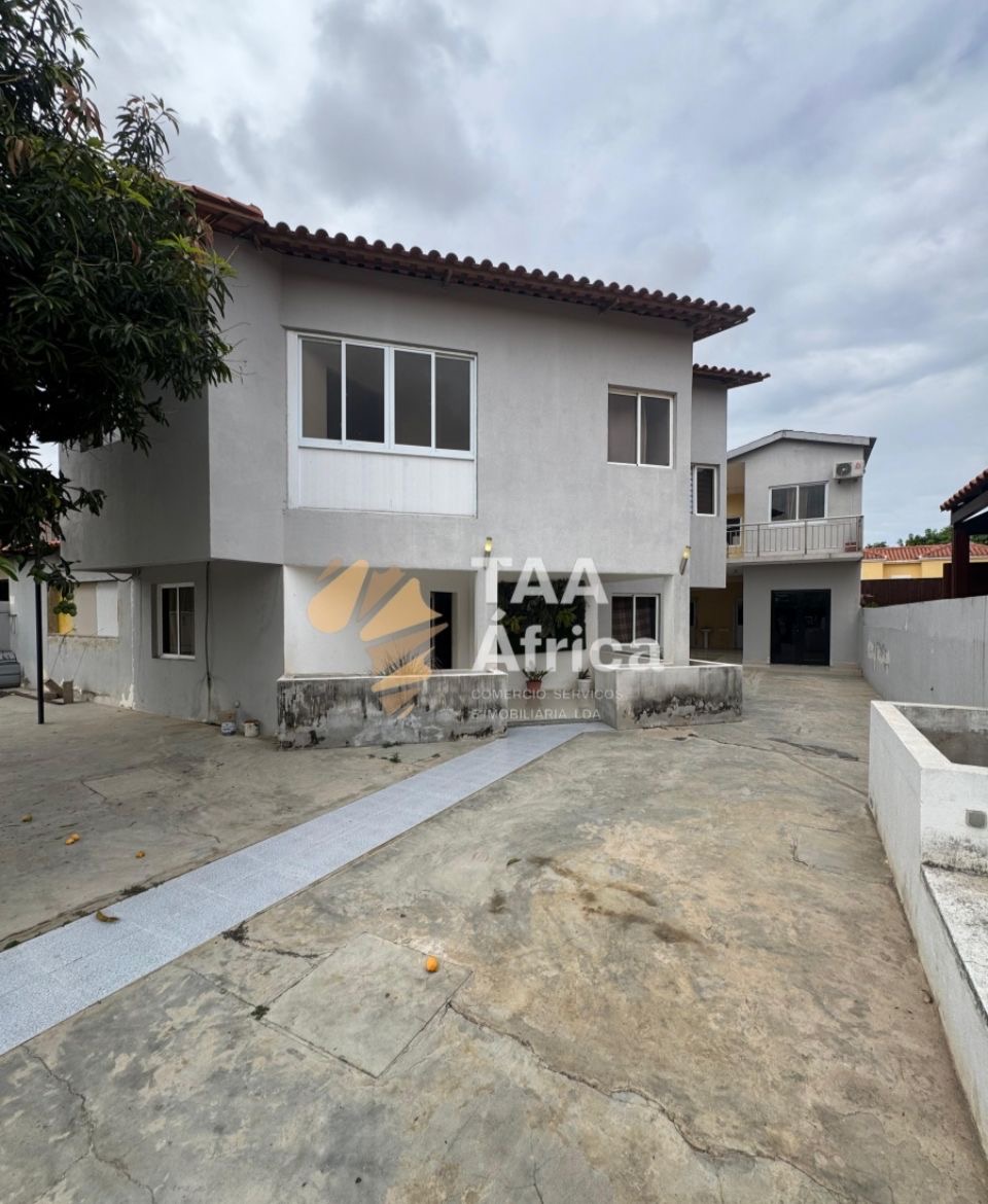 ef3ecd09-4756-4001-95fd-8800a6b39f09