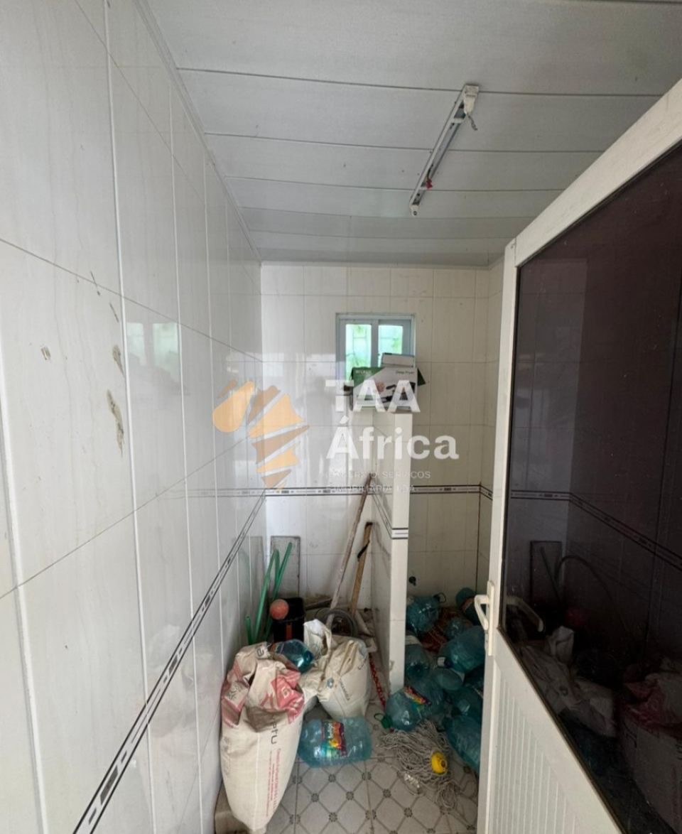 fd828d3f-fe84-4930-a643-b8549643e0ad